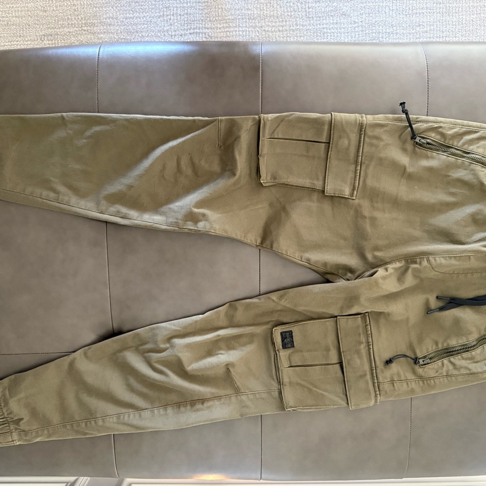 Hollister Green Cargo Pants with Utility Design